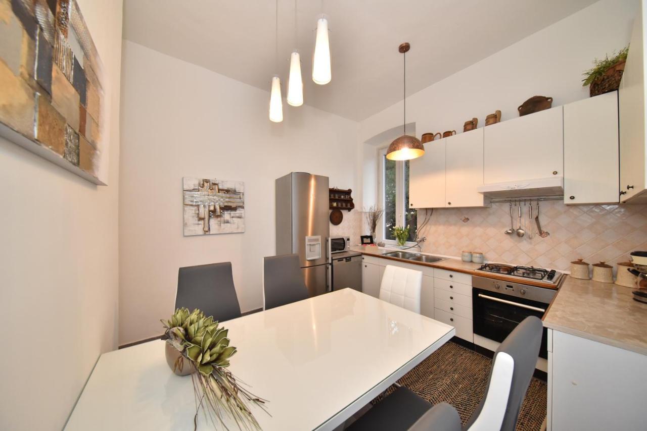 Zadar Center Beach Apartment - Directly On The Sea Eksteriør billede