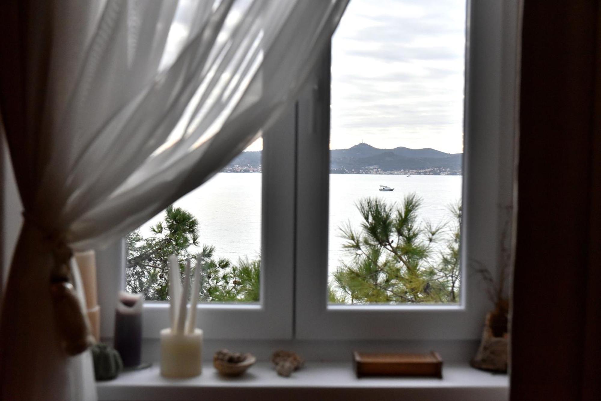 Zadar Center Beach Apartment - Directly On The Sea Eksteriør billede